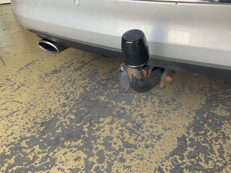 Opel Astra 2.0 CDTI Active 2013 – снимка на щета