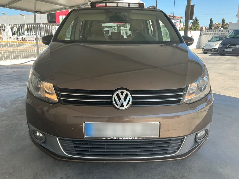 Volkswagen Touran 1.6 TDI Design Edition 2011 – снимка 14