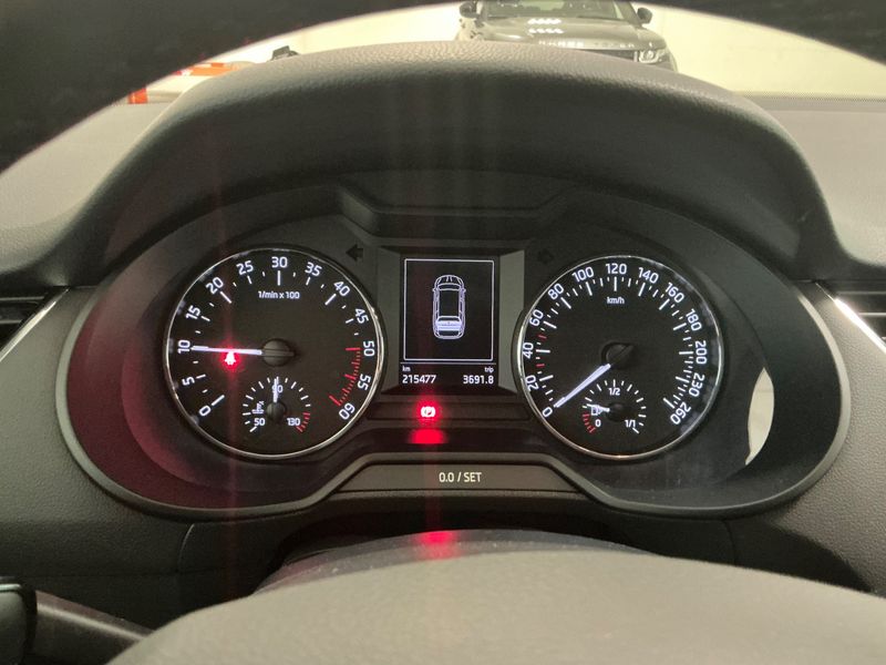 Skoda Octavia 2.0 TDI Elegance 2014 – снимка 19