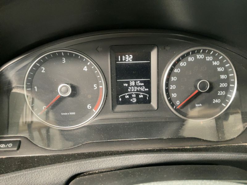 Volkswagen T5 Transporter 2.0 TDI Kasten 2015 – снимка 18