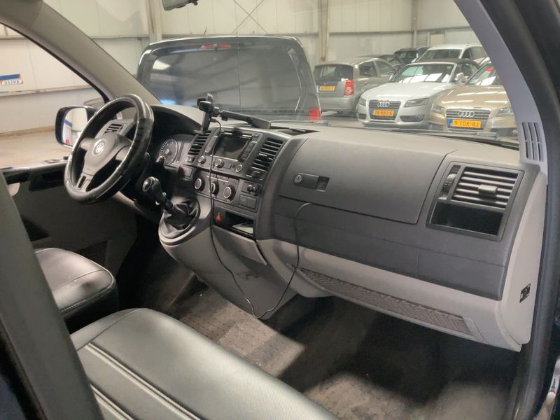 Volkswagen T5 Transporter 2.0 TDI Kasten 2015 – снимка 17