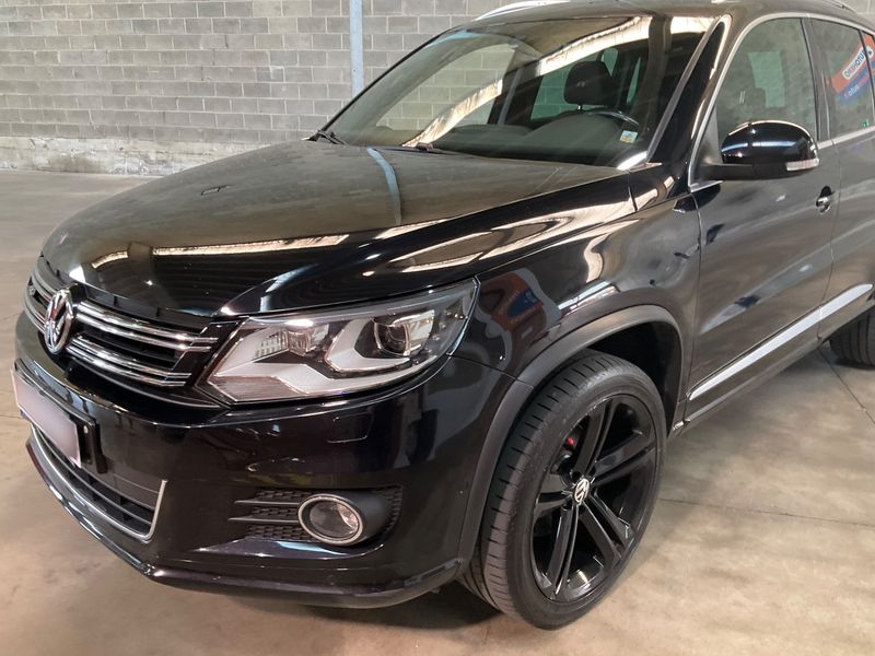 Volkswagen Tiguan 2.0 TDI R-Line 4Motion BlueMotion Tech 2014 – снимка 2