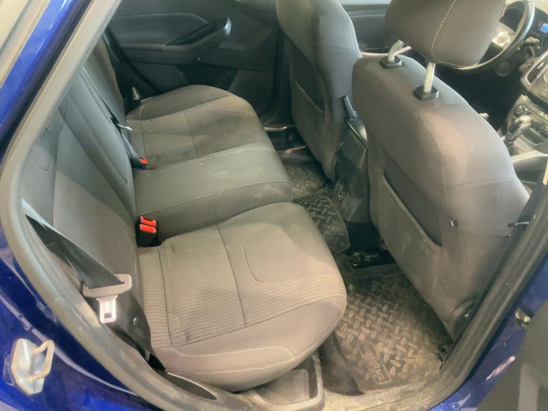 Ford Focus 1.6 Ti-VCT Titanium 2015 – снимка 20