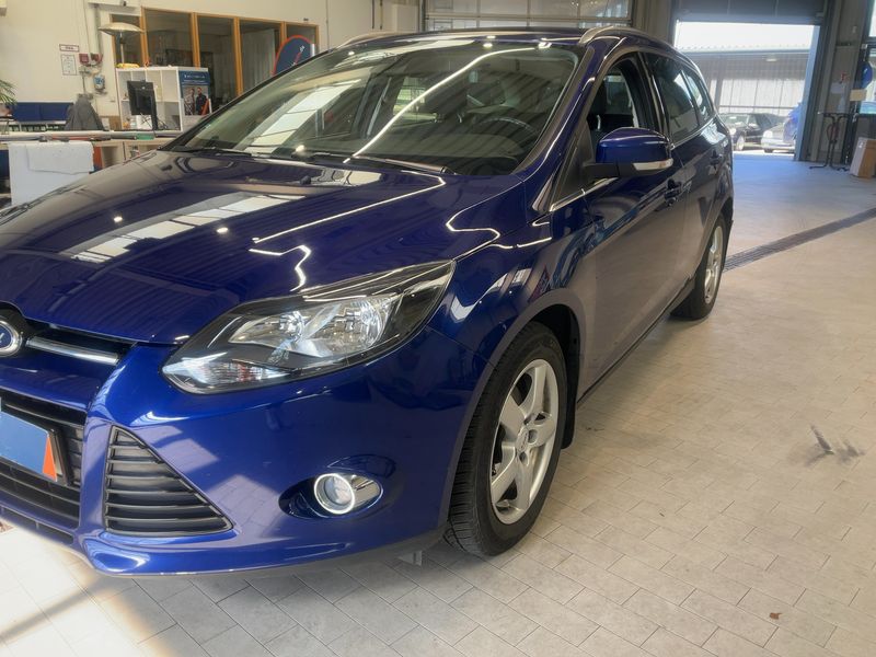 Ford Focus 1.6 Ti-VCT Titanium 2015 – снимка 2