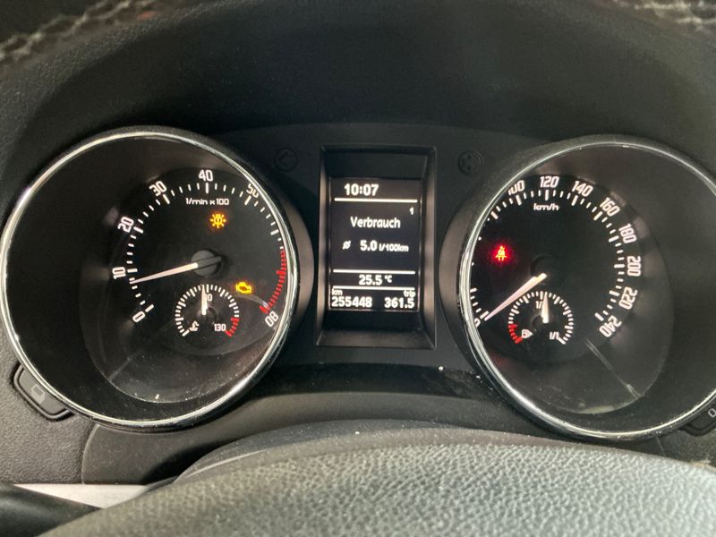 Skoda Yeti 1.2 TSI Ambition 2010 – снимка 4