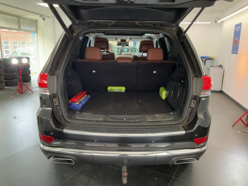Jeep Grand Cherokee 3.0 CRD Summit 2016 – снимка 15