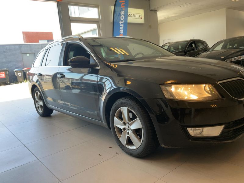 Skoda Octavia 1.6 TDI GreenLine 2014 – снимка 12