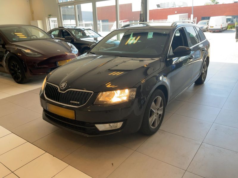 Skoda Octavia 1.6 TDI GreenLine 2014 – снимка 1