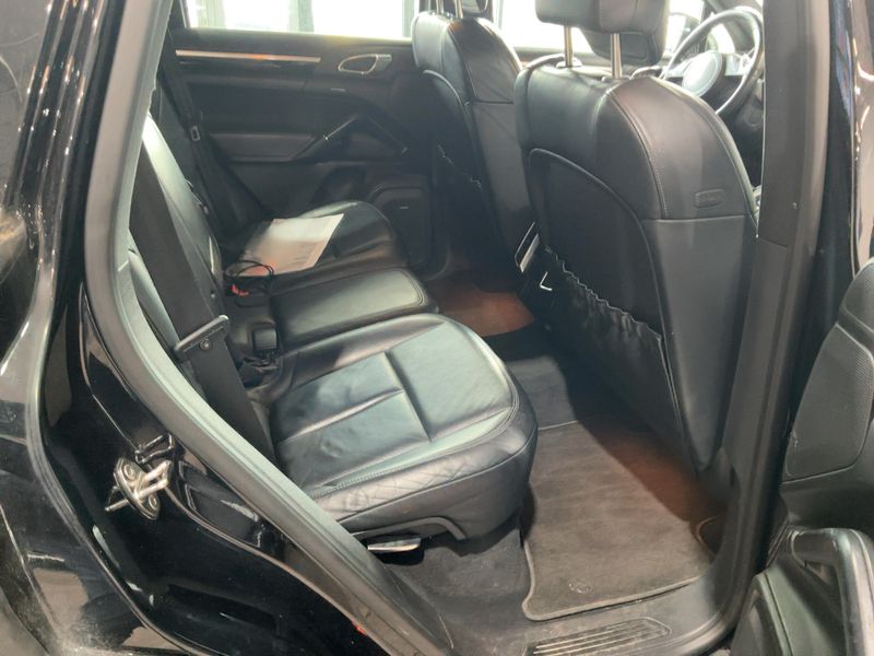Porsche Cayenne S 2012 – снимка 19