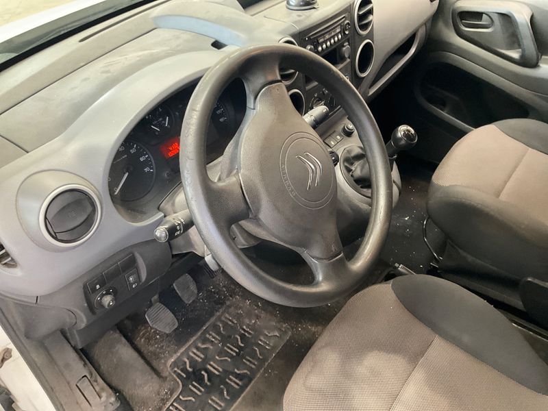 Citroen Berlingo 1.6 Blue-HDi L1 2019 – снимка 38