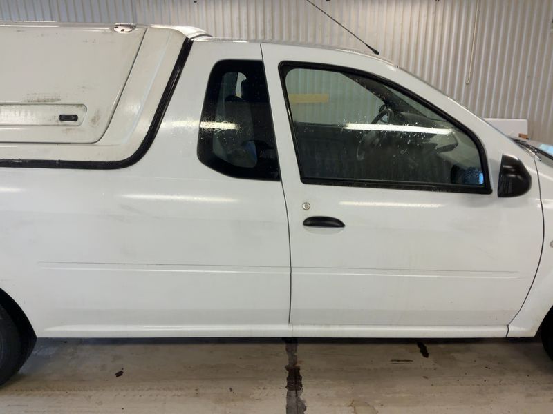 Dacia Logan Pick-Up 1.6 Basis 2010 – снимка 10