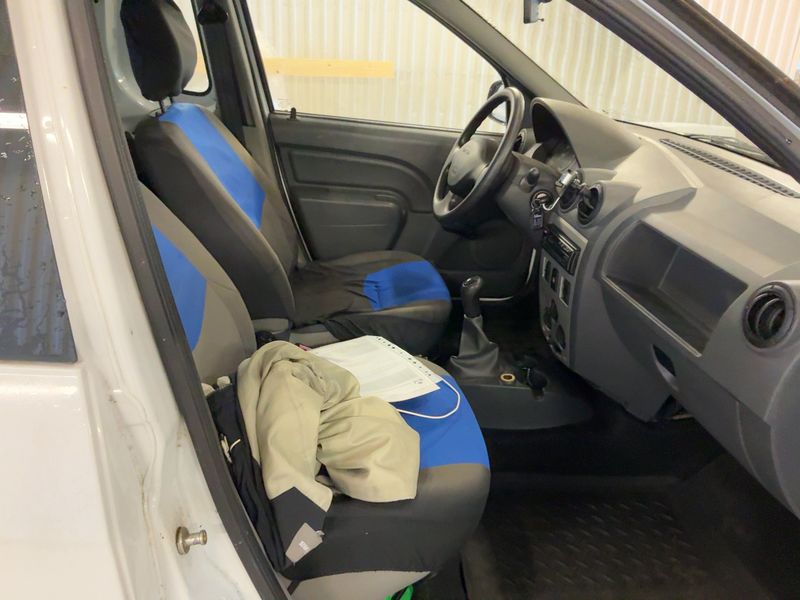 Dacia Logan Pick-Up 1.6 Basis 2010 – снимка 17