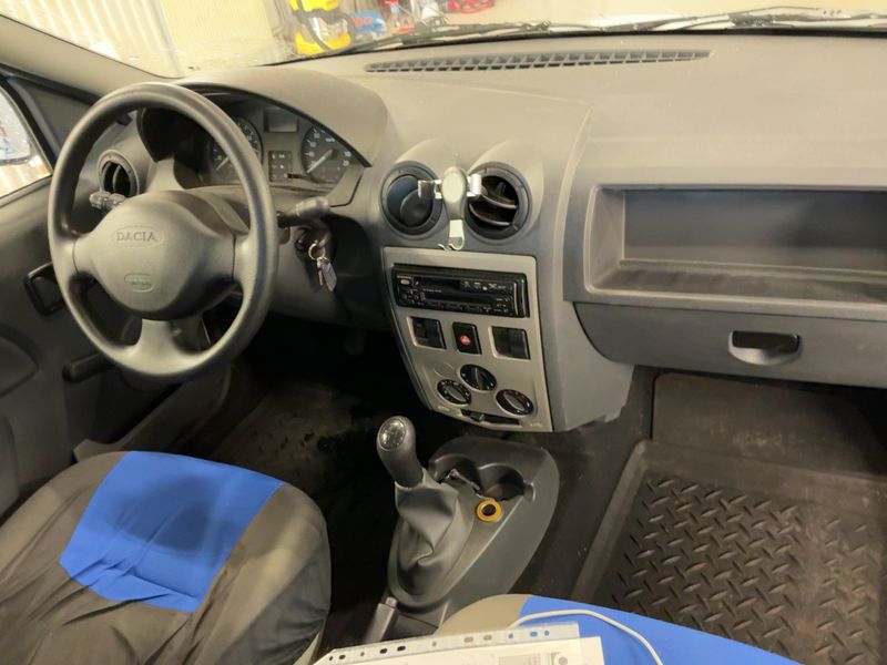 Dacia Logan Pick-Up 1.6 Basis 2010 – снимка 18
