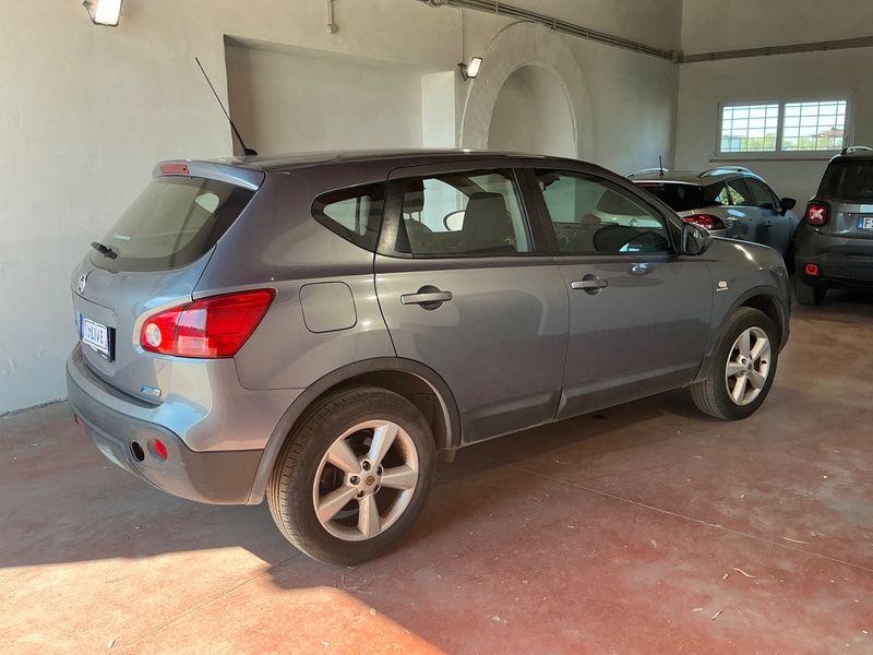 Nissan Qashqai 1.5 dCi Acenta 2009 – снимка 2