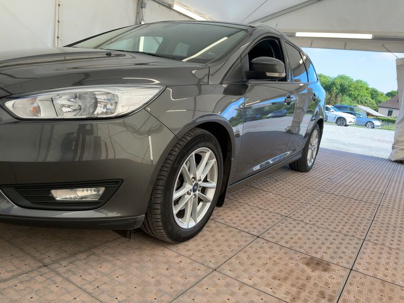 Ford Focus 1.0 EcoBoost Business 2015 – снимка 2