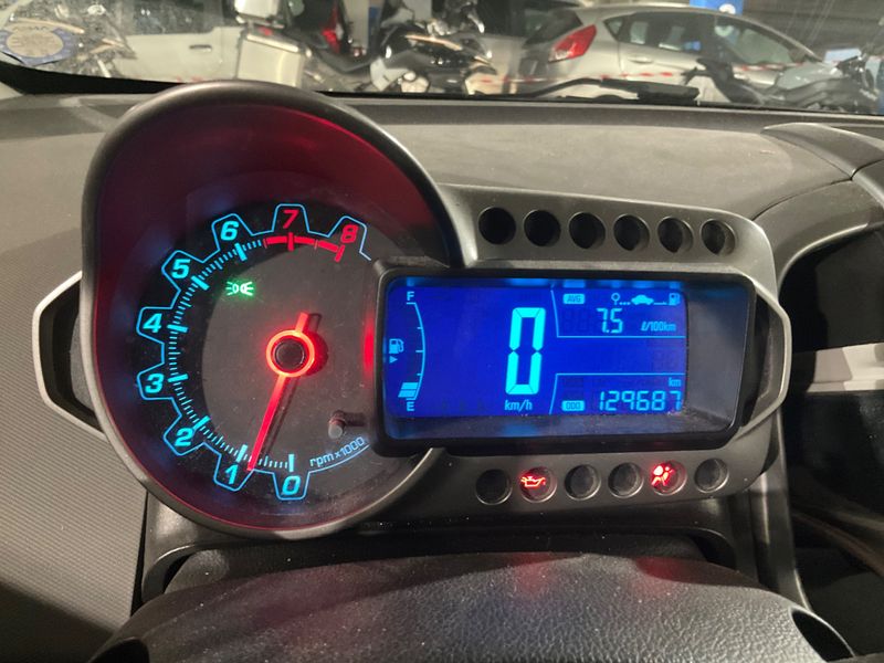 Chevrolet Aveo 1.2 LT 2012 – снимка 4