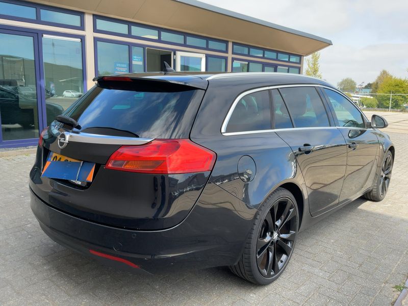 Opel Insignia Sports Tourer 1.4 Turbo Sport 2011 – снимка 8