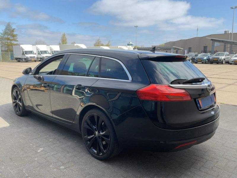 Opel Insignia Sports Tourer 1.4 Turbo Sport 2011 – снимка 6