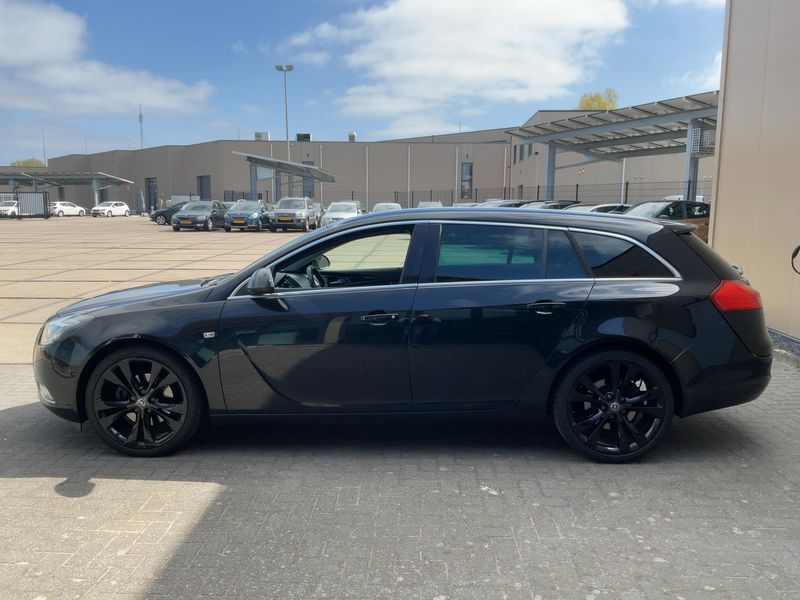 Opel Insignia Sports Tourer 1.4 Turbo Sport 2011 – снимка 4
