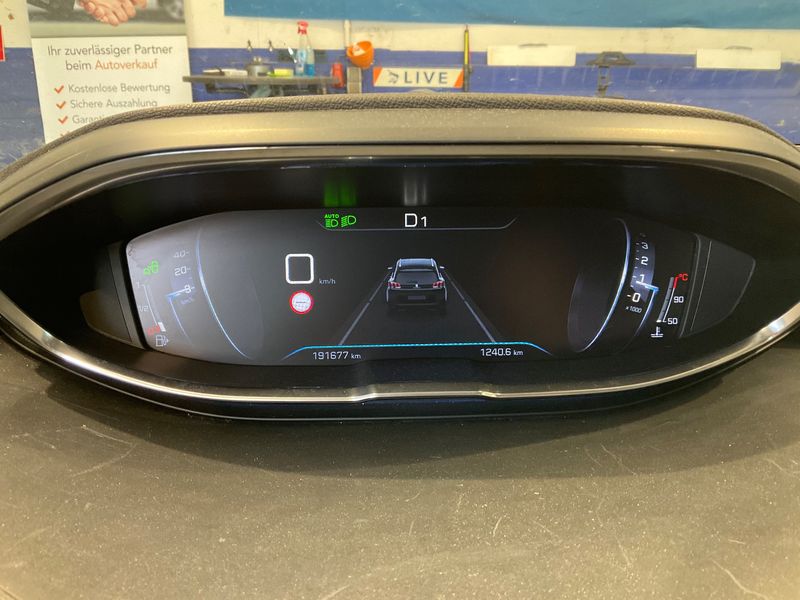 Peugeot 5008 2.0 Blue-HDi Allure 2018 – снимка 18