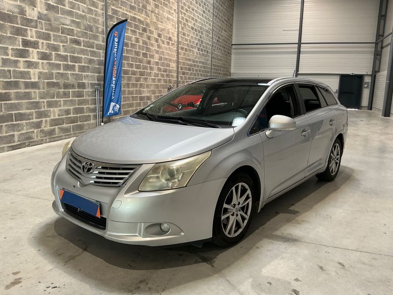 Toyota Avensis 2.0 D-4D Executive 2011 – снимка 1