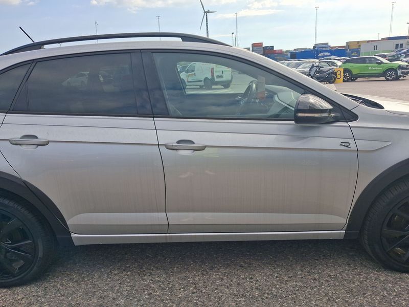Volkswagen Taigo 1.5 TSI ACT R-Line 2024 – снимка 10