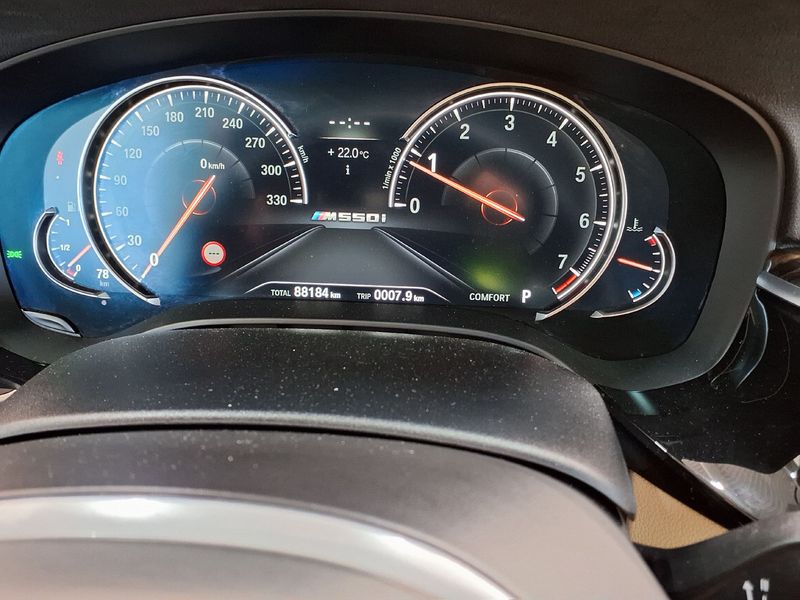 BMW 5er M550i xDrive 2018 – снимка 18