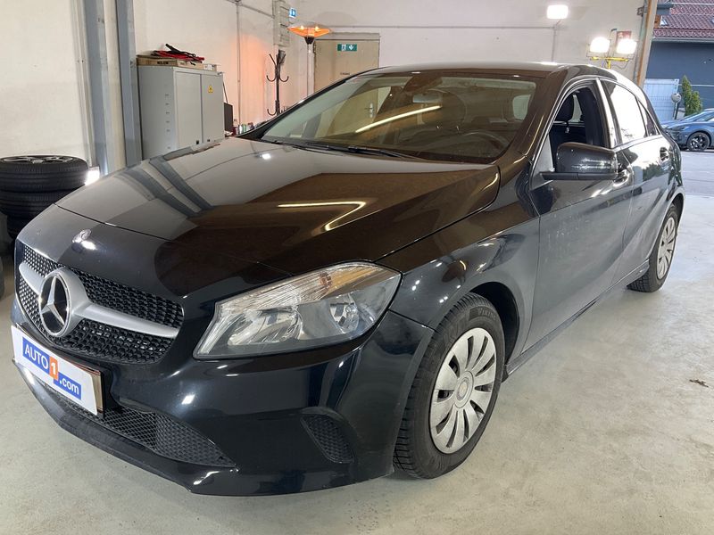 Mercedes-Benz A-Klasse A 160 2015 – снимка 1