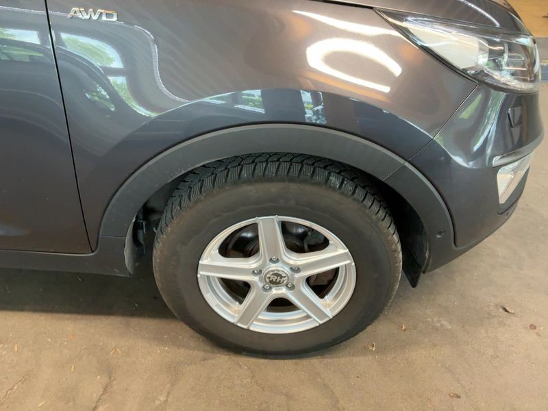 Kia Sportage 2.0 CRDi Spirit 4WD 2013 – снимка 11