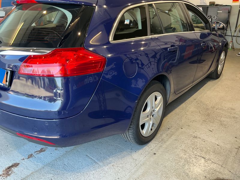 Opel Insignia Sports Tourer 2.0 CDTI Edition 2009 – снимка 2