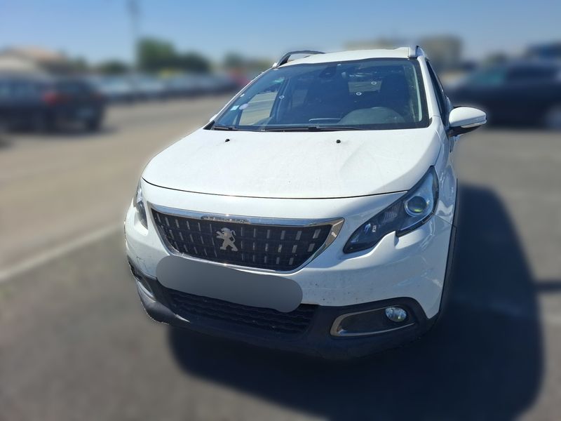 Peugeot 2008 1.2 PureTech Signature 2019 – снимка 1