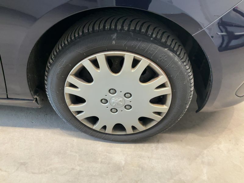 Peugeot 308 1.2 e-THP Allure 2019 – снимка 11