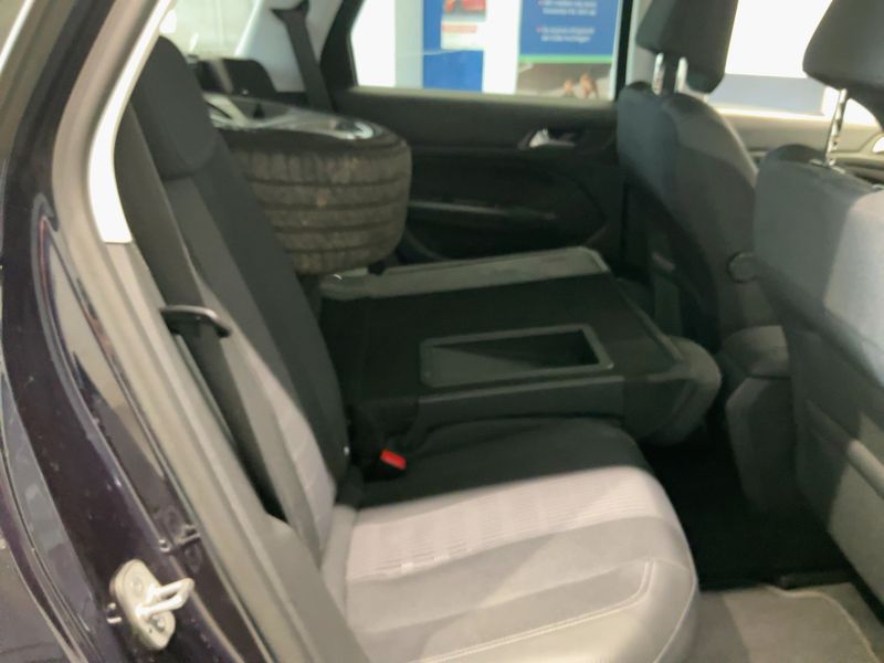 Peugeot 308 1.2 e-THP Allure 2019 – снимка 20