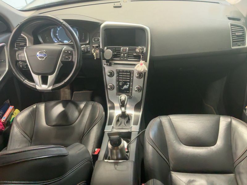 Volvo XC60 2.0 D3 Ocean Race 2WD 2016 – снимка 17