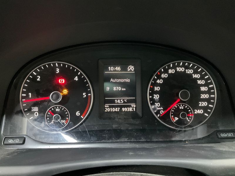 Volkswagen Touran 1.6 TDI Advance BlueMotion Tech 2014 – снимка 13