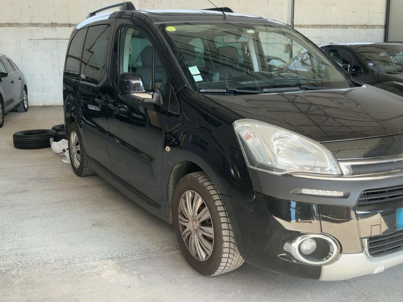 Citroen Berlingo 1.6 HDi XTR 2013 – снимка на щета 12