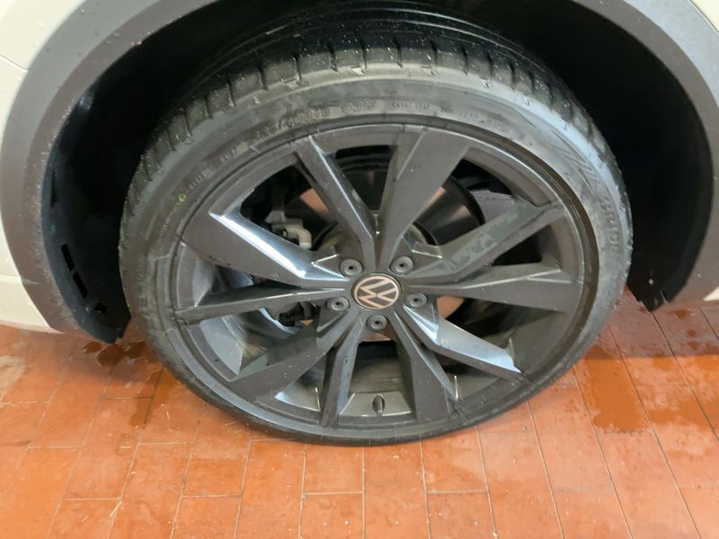 Volkswagen T-Roc 2.0 TSI R-Line 4Motion 2023 – снимка 3