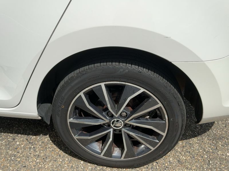 Skoda Rapid Spaceback 1.6 TDI Edition 2017 – снимка 5