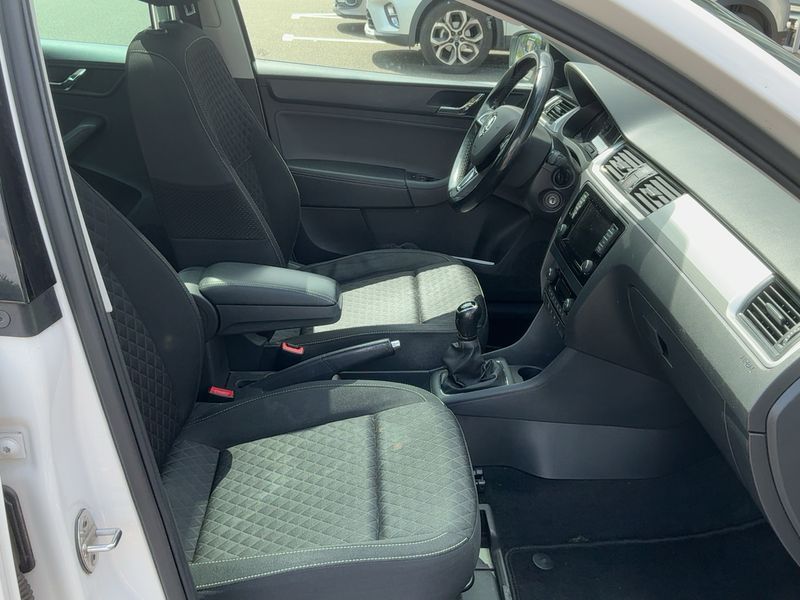 Skoda Rapid Spaceback 1.6 TDI Edition 2017 – снимка 16