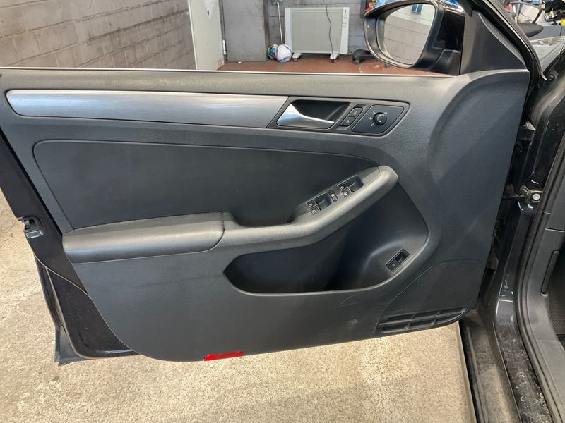 Volkswagen Jetta 1.4 TSI Highline 2012 – снимка 29
