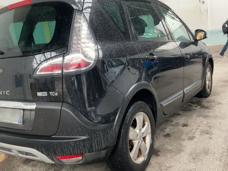 Renault Scenic 1.2 TCe Energy Xmod Bose 2015 – снимка 8