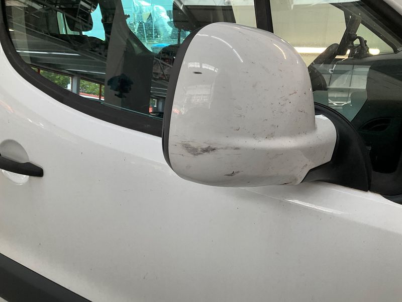 Citroen Berlingo 1.6 HDi XTR 2013 – снимка на щета