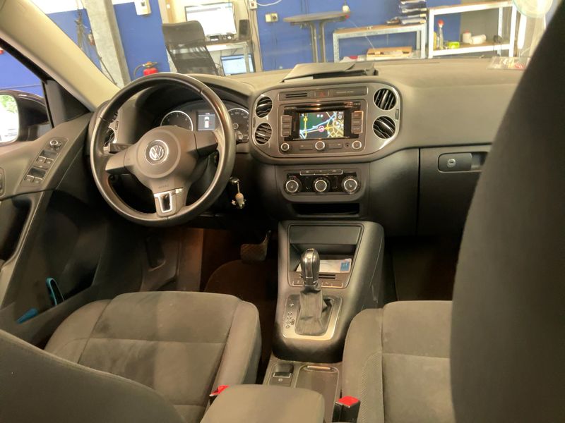 Volkswagen Tiguan 2.0 TDI Sport & Style 4Motion BlueMotion Tech 2011 – снимка 18