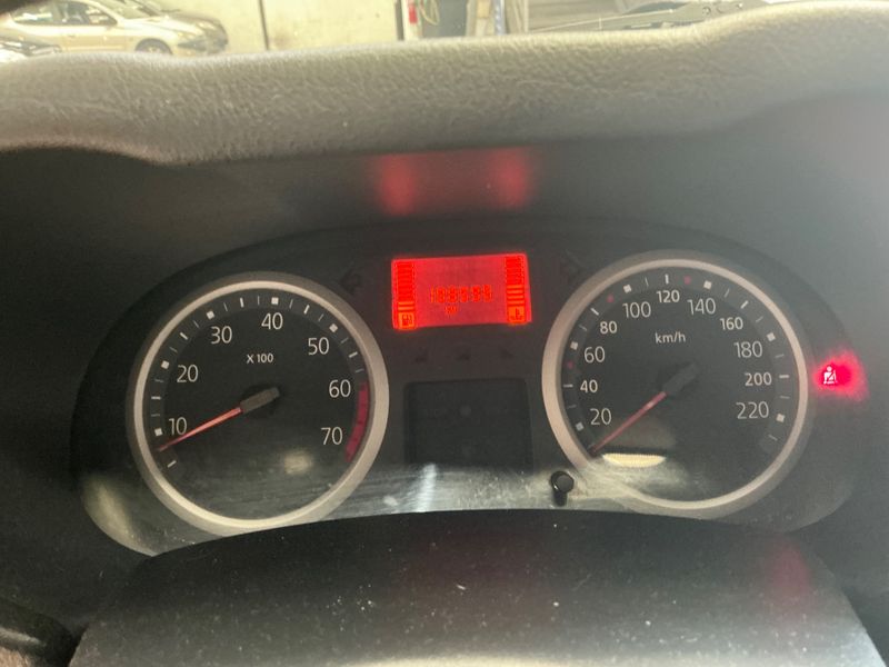 Renault Clio 1.2 Dynamique Confort 2005 – снимка 4