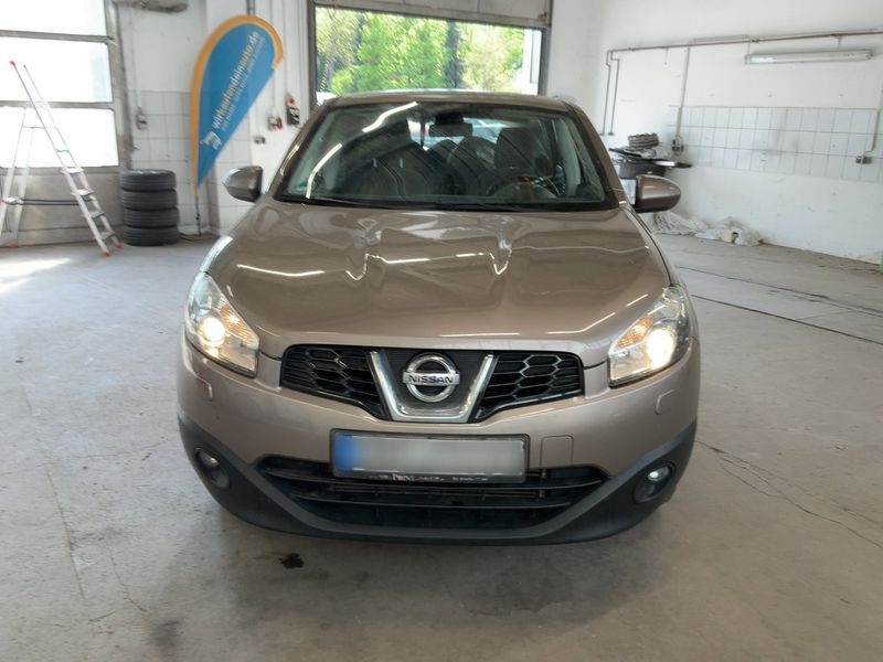 Nissan Qashqai 1.6 dCi 360 4x4 2013 – снимка 14