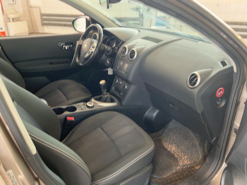 Nissan Qashqai 1.6 dCi 360 4x4 2013 – снимка 17