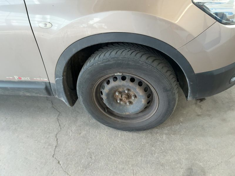 Nissan Qashqai 1.6 dCi 360 4x4 2013 – снимка 11