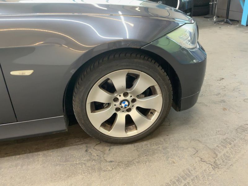 BMW 3er 330d xDrive 2006 – снимка 20