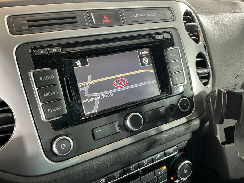 Volkswagen Tiguan 2.0 TDI Cup Sport & Style BlueMotion Tech 2014 – снимка 33