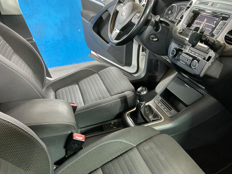 Volkswagen Tiguan 2.0 TDI Cup Sport & Style BlueMotion Tech 2014 – снимка на щета 34